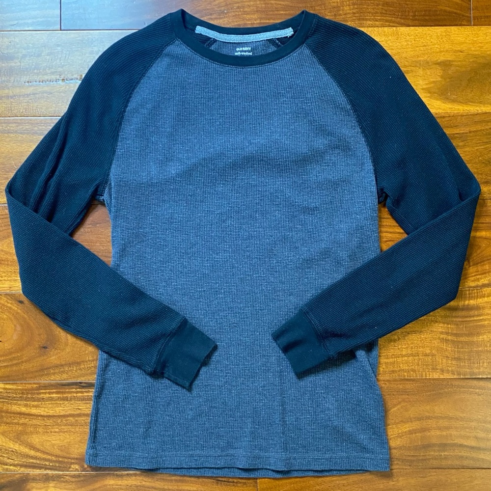 EUC Men’s Size Small, Old Navy Men's Charcoal and Black Long Sleeve Thermal Tee